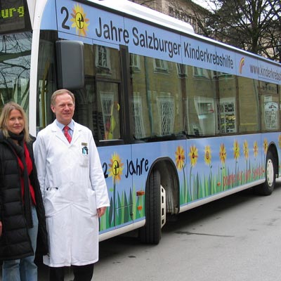 Werbeagentur K-Design: Außenwerbung, Buswerbung 20 Jahre Salzburger Kinderkrebshilfe